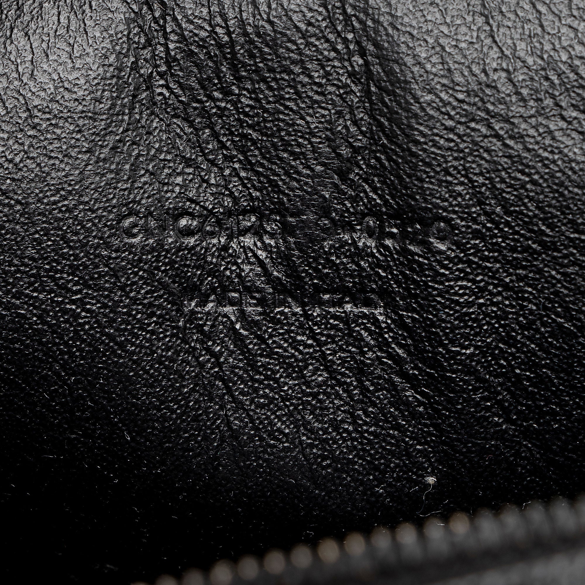 Saint Laurent Matelasse Grain de Poudre Monogram Lou Mini Camera Bag (SHF-CGmBSW)