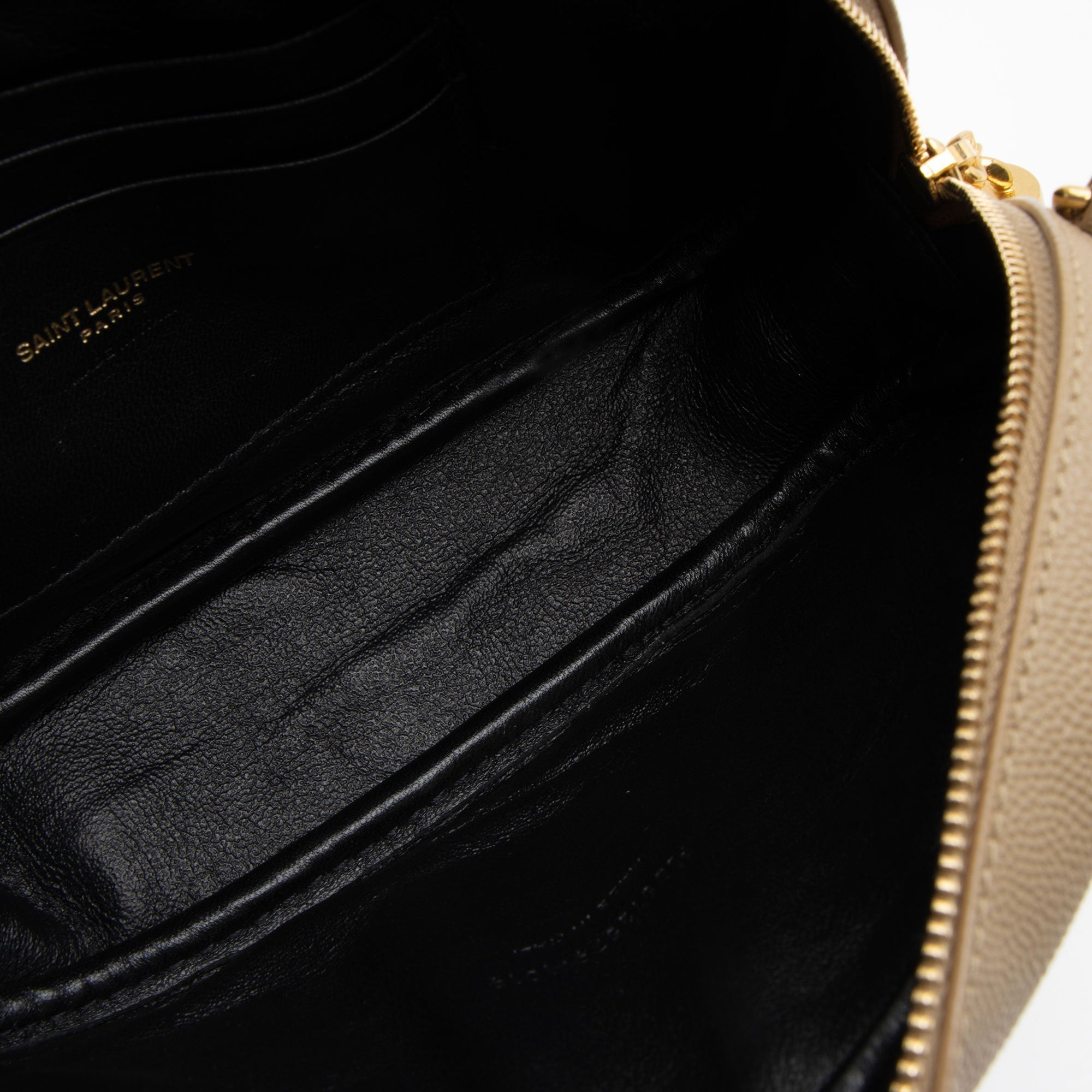 Saint Laurent Matelasse Grain de Poudre Monogram Lou Mini Camera Bag (SHF-uheDKF)