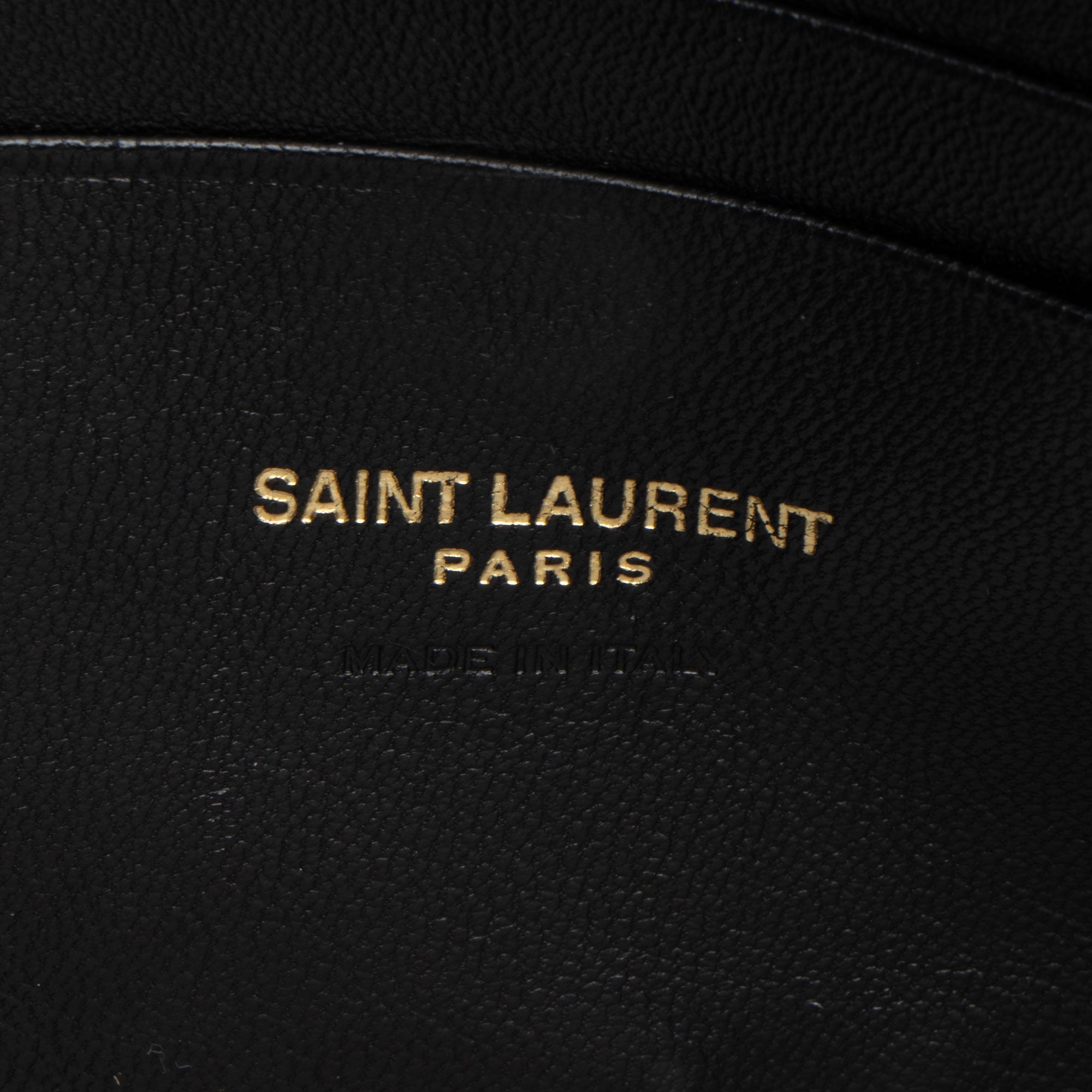 Saint Laurent Matelasse Grain de Poudre Monogram Lou Mini Camera Bag (SHF-uheDKF)