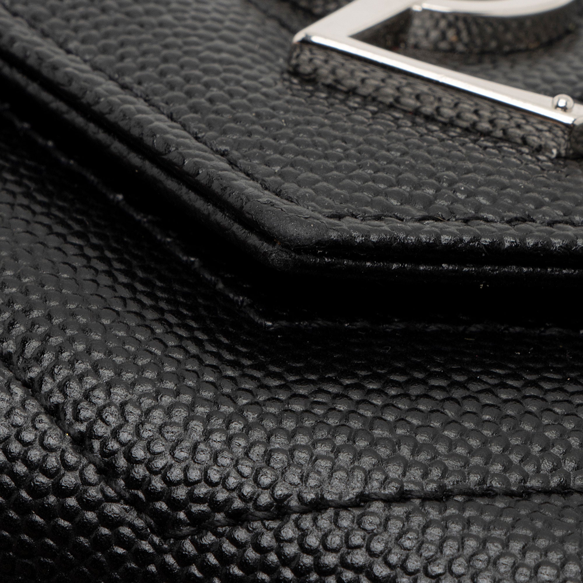 Saint Laurent Matelasse Grain de Poudre Monogram Wallet (SHF-gZz6IY)