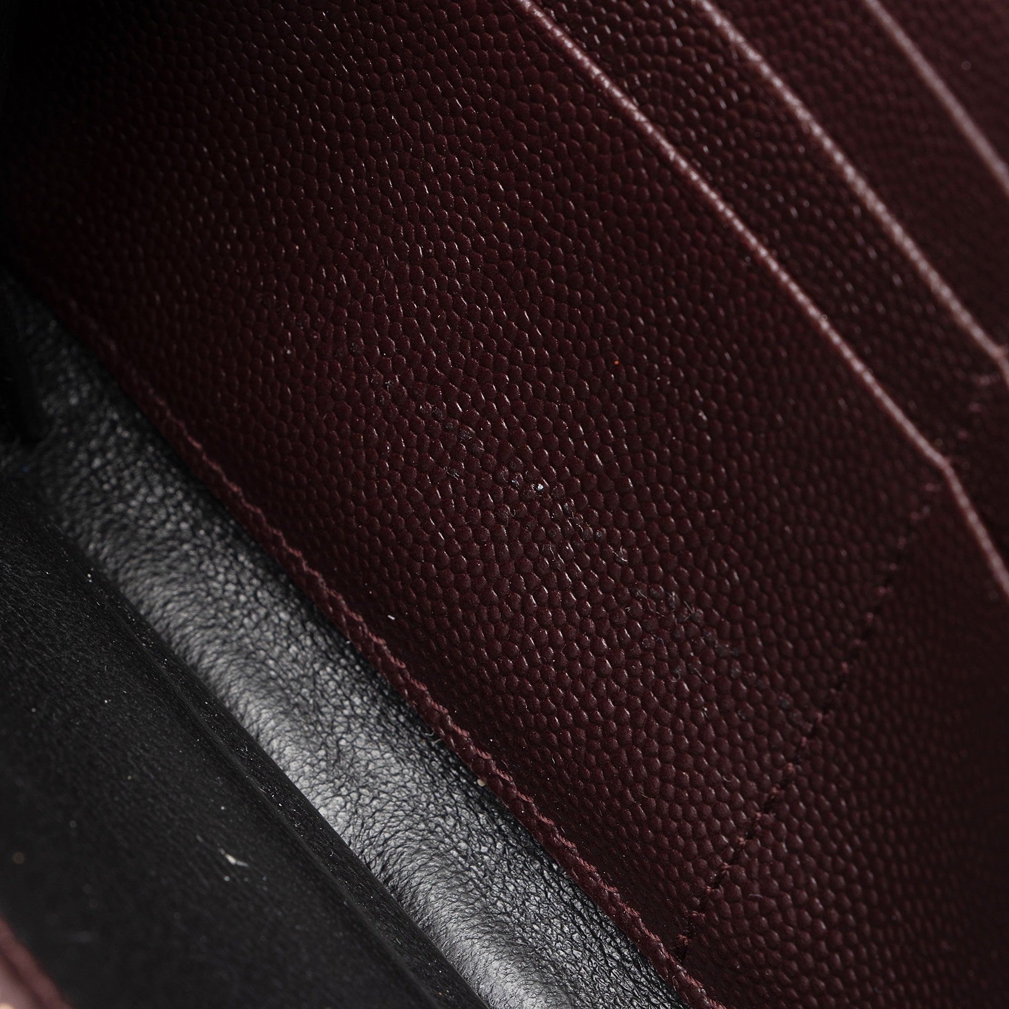 Saint Laurent Matelasse Grain de Poudre Monogram Wallet (SHF-D9u1hR)