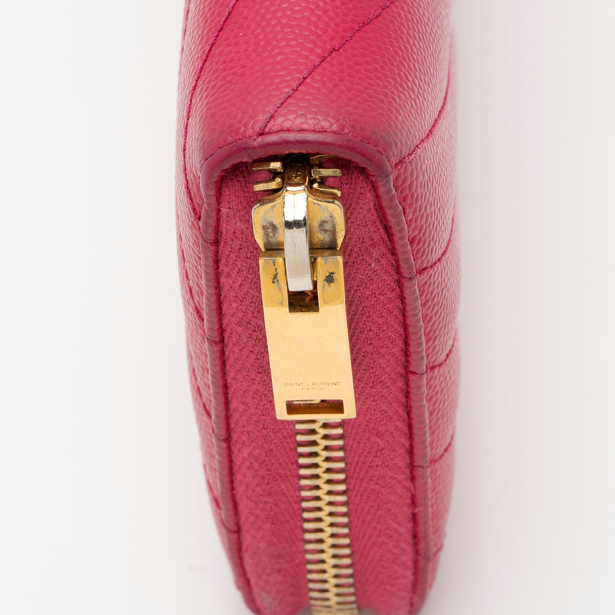 Saint Laurent Matelasse Grain de Poudre Monogram Zip Around Wallet (SHF-hYPXEX)