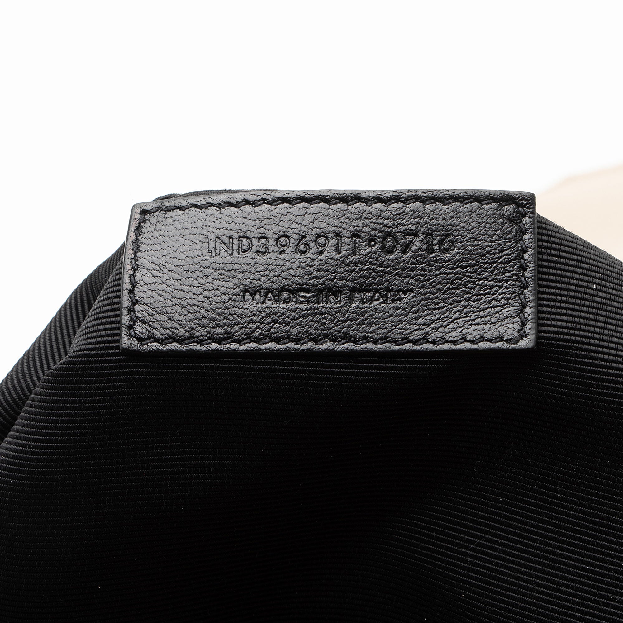 Saint Laurent Matelasse Grain de Poudre Monogram Chain Shopper Tote (SHF-bgDHik)