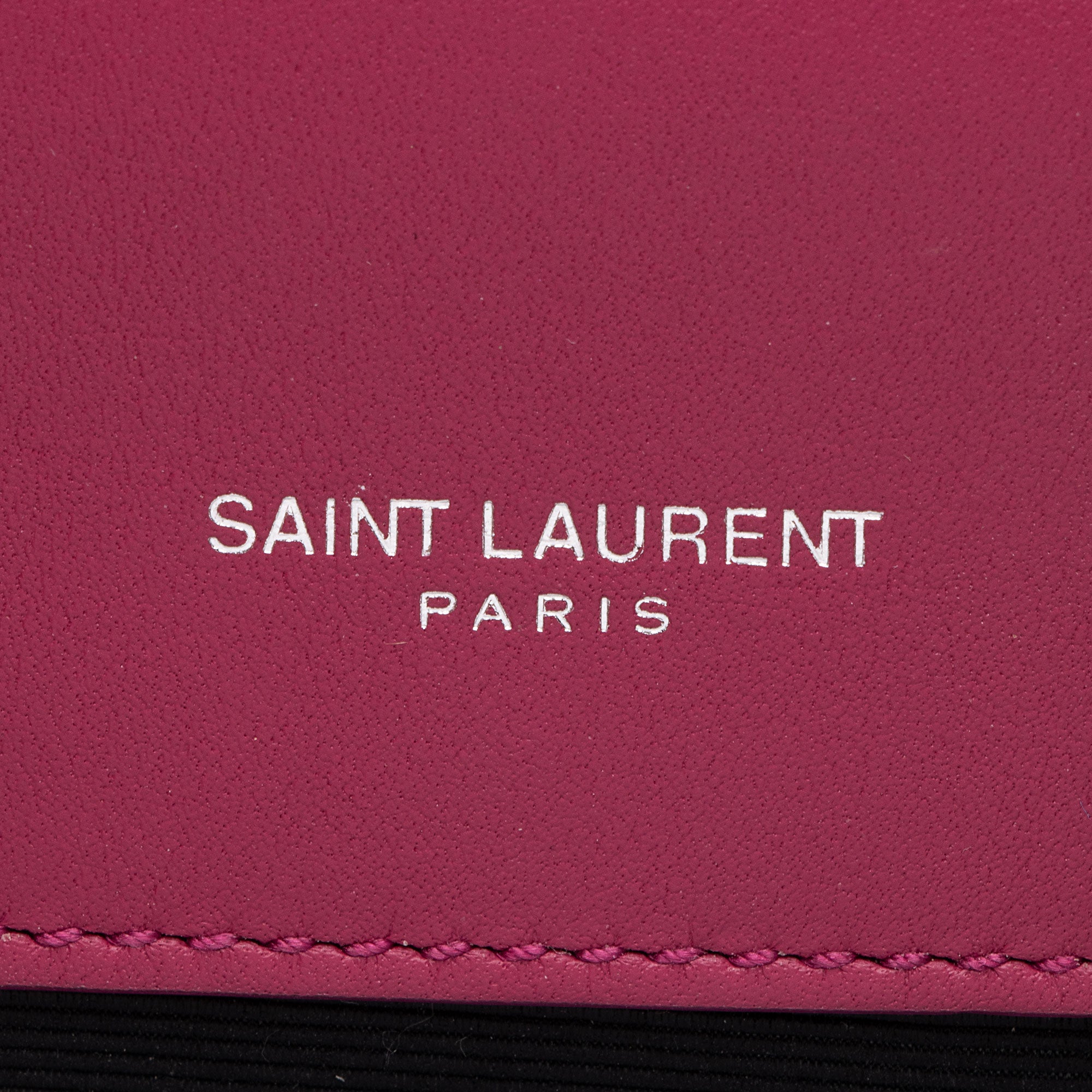 Saint Laurent Metallic Croc Embossed Leather Monogram Small Envelope Bag (SHF-v3reig)