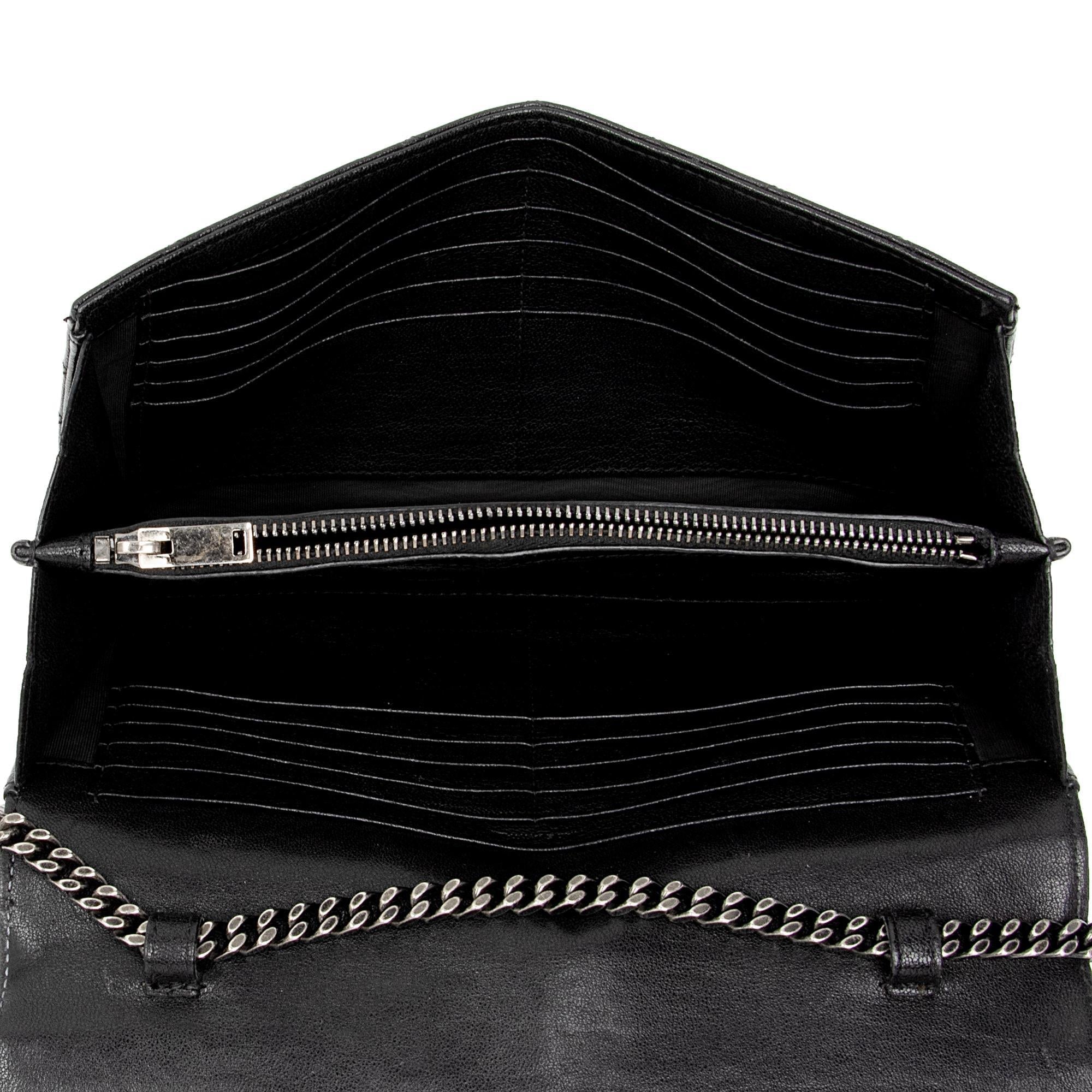 Saint Laurent Mixed Matelasse Calfskin Monogram Chain Wallet (SHF-f944Ez)