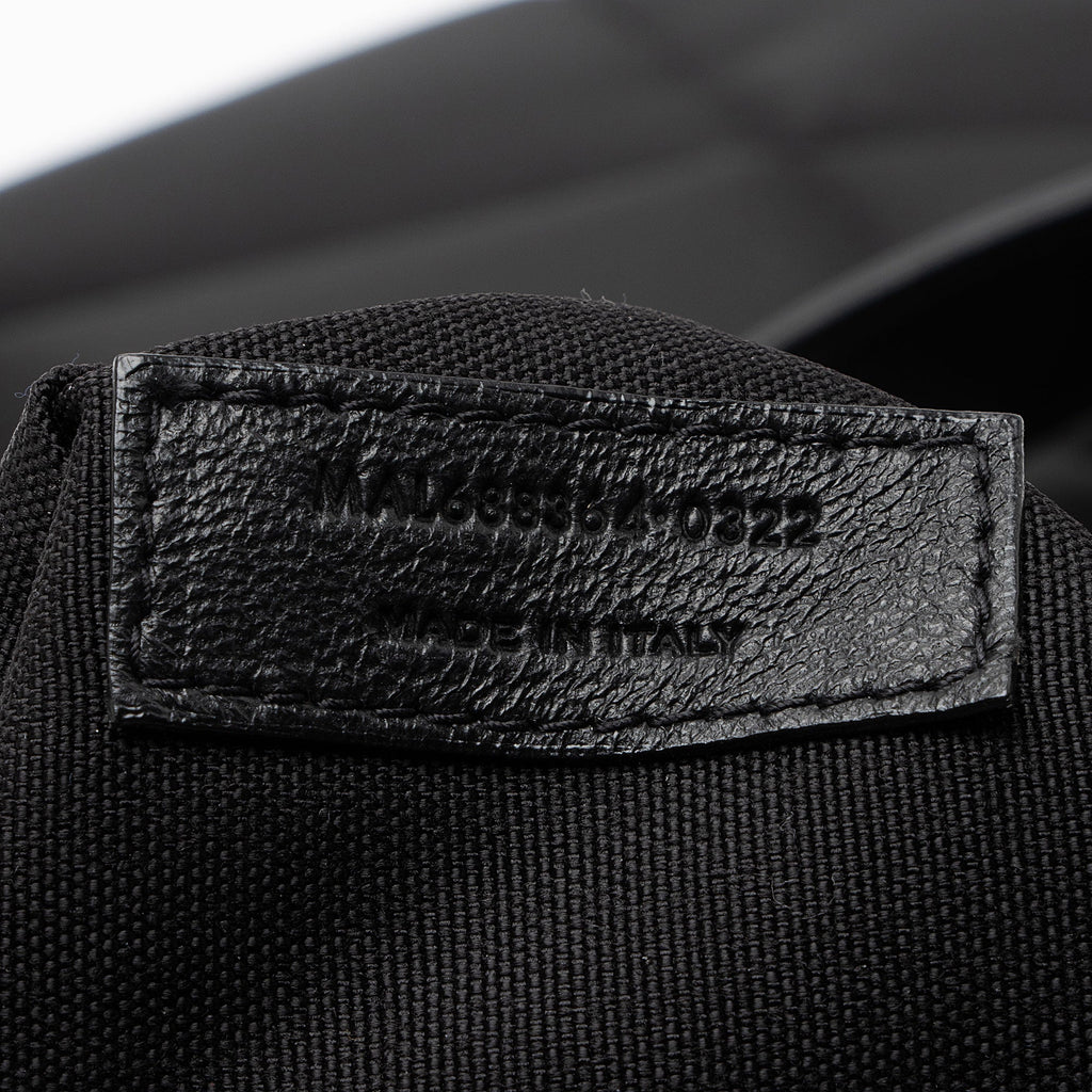 Saint Laurent Nylon Puffer Tall Tote (SHF-mFhaFp)