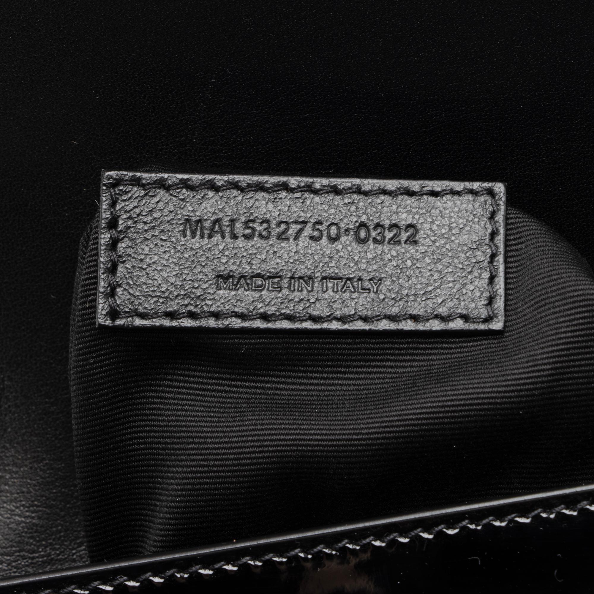 Saint Laurent Patent Leather Monogram Cassandra Medium Chain Bag (SHF-23411)