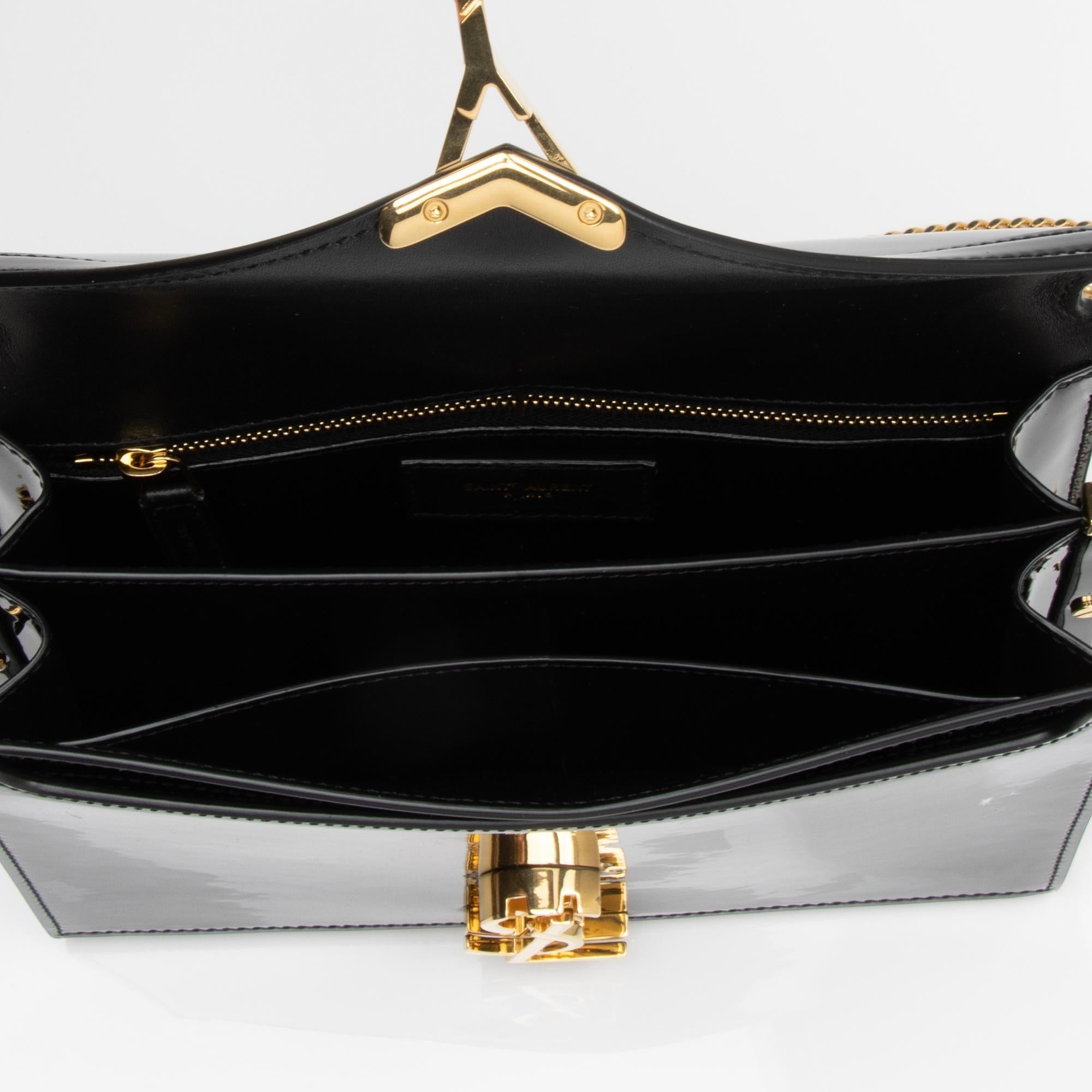 Saint Laurent Patent Leather Monogram Cassandra Medium Chain Bag (SHF-23411)