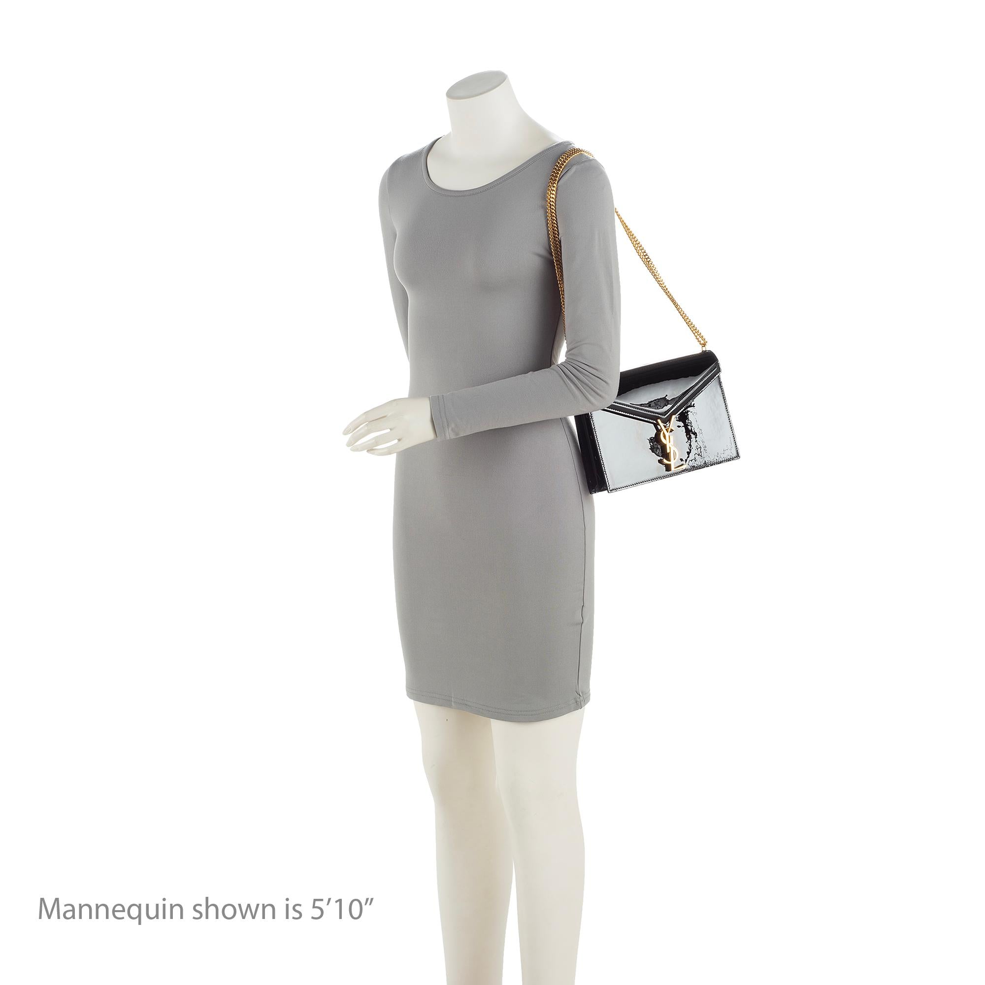 Saint Laurent Patent Leather Monogram Cassandra Medium Chain Bag (SHF-23411)