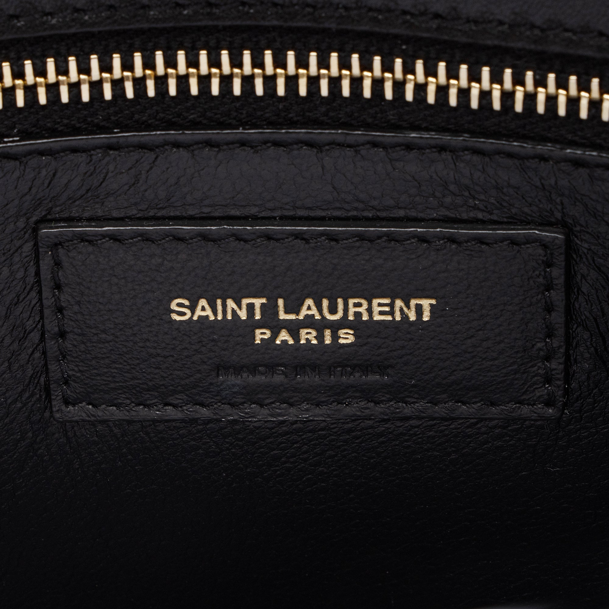 Saint Laurent Patent Leather Monogram Cassandra Medium Chain Bag (SHF-23413)