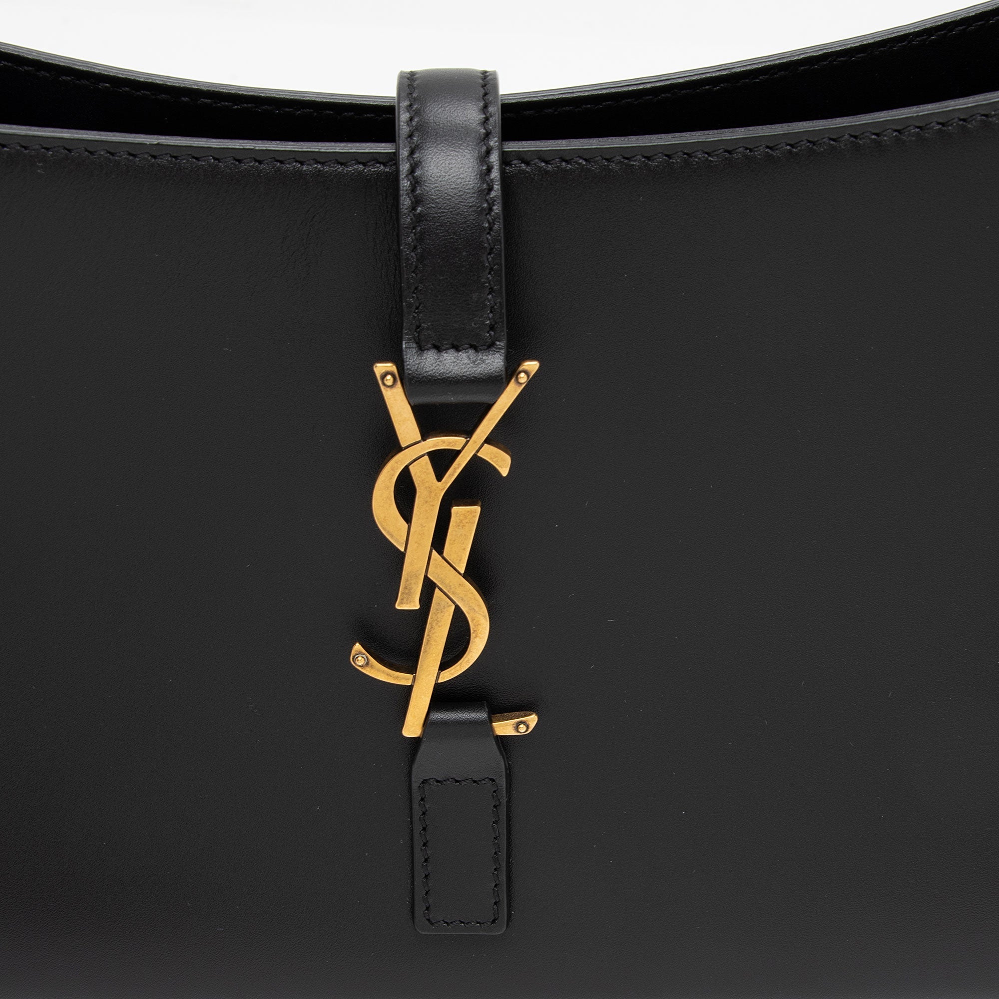 Saint Laurent Smooth Calfskin Monogram Le 5 A 7 Hobo (SHF-CTItyE)