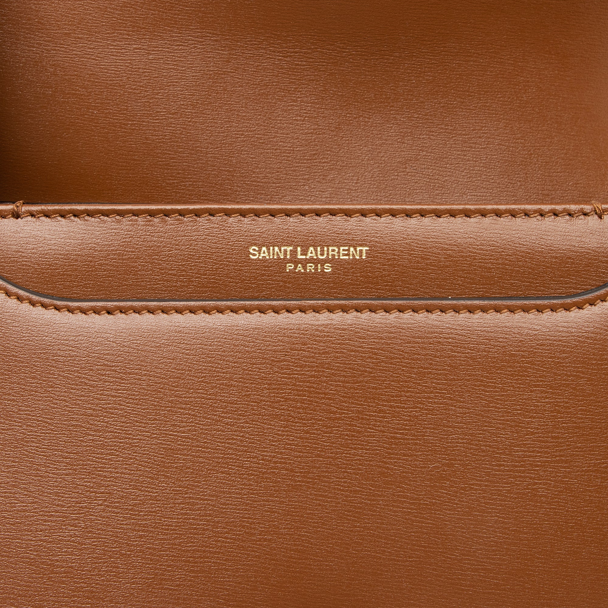 Saint Laurent Smooth Calfskin Monogram Le 61 Saddle Small Crossbody Bag (SHF-23810)