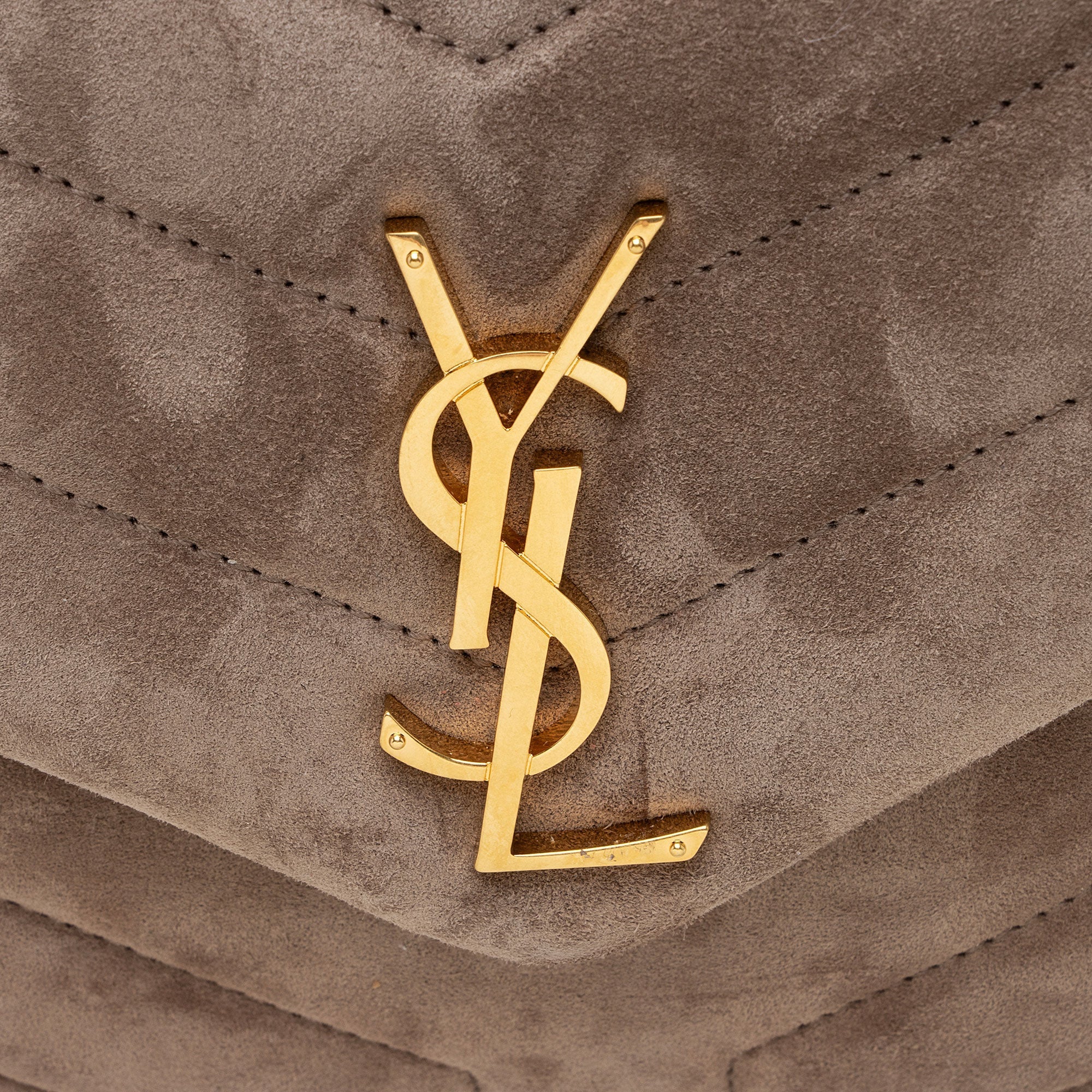 Saint Laurent Suede Monogram LouLou Chain Small Crossbody (SHF-JtlYPP)