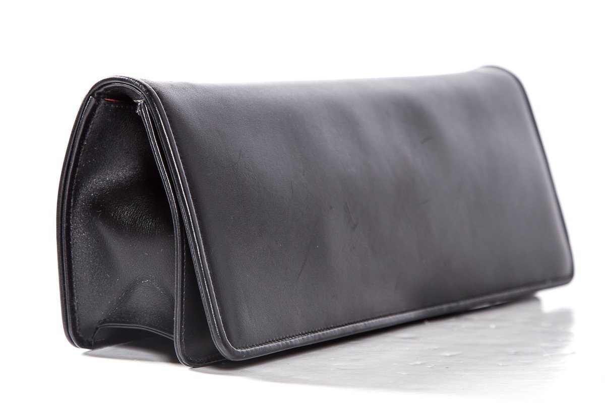 SaLouis Vuittonatore Ferragamo Black Leather Magnetic Closure Clutch