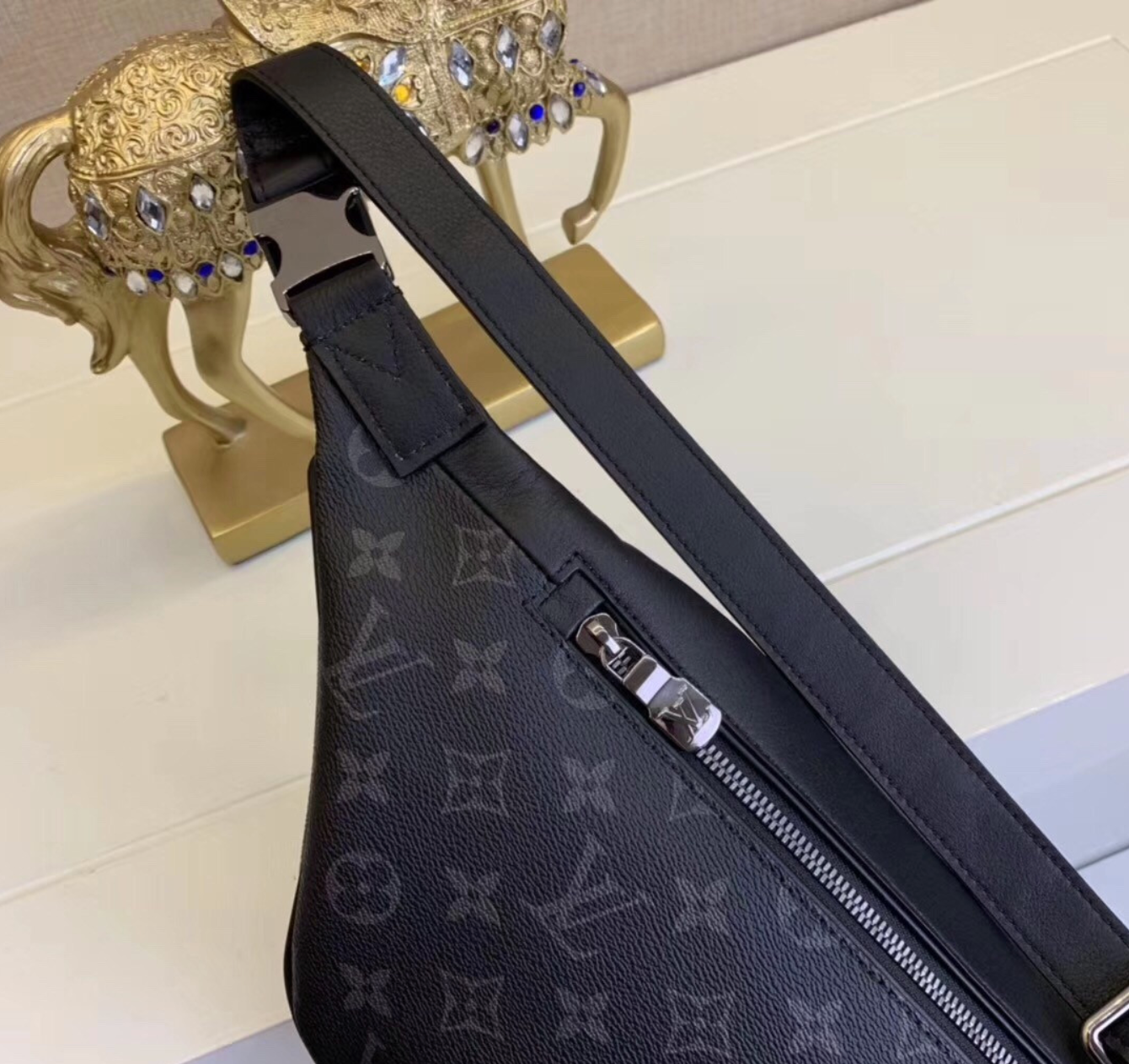 Elite Carryalls