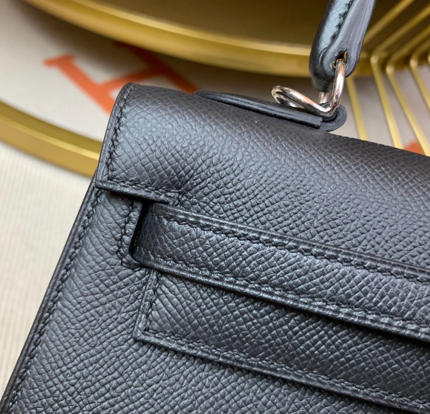 Elite Carryalls