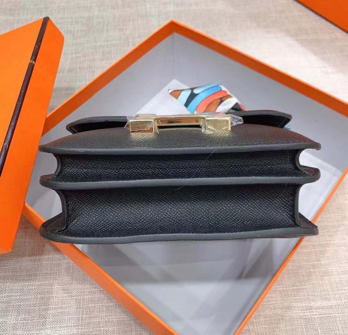Elite Carryalls