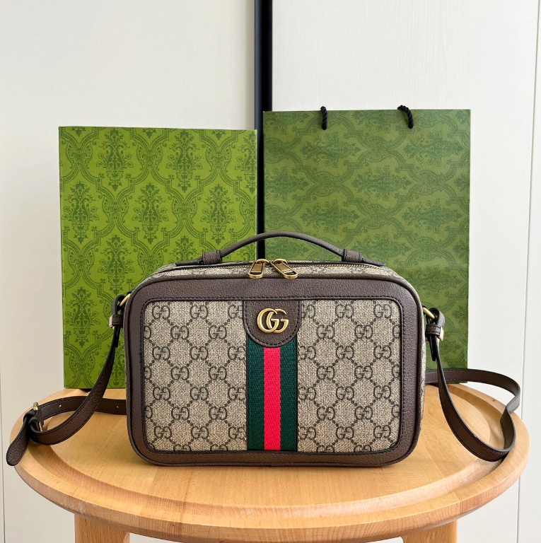 Elite Carryalls
