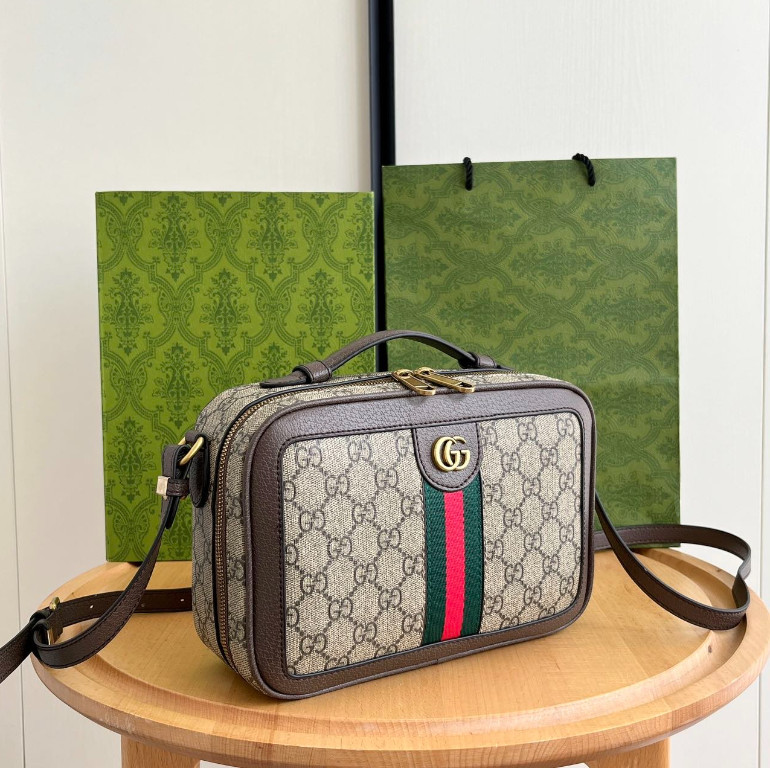 Elite Carryalls