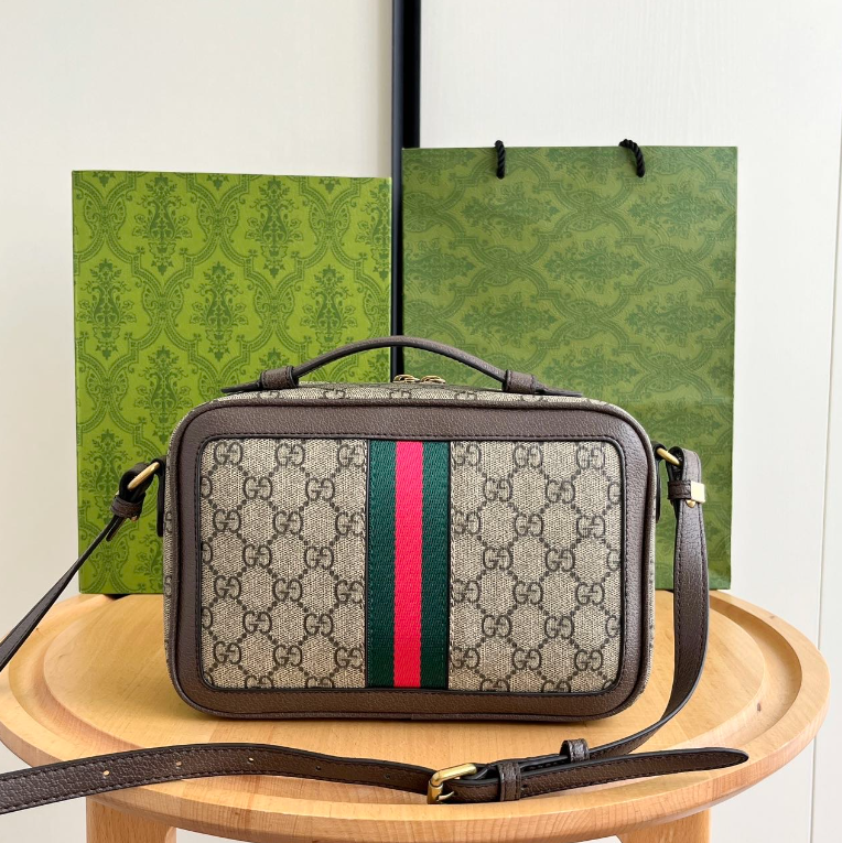 Elite Carryalls
