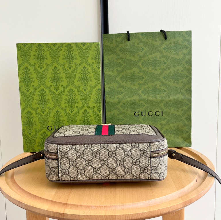 Elite Carryalls
