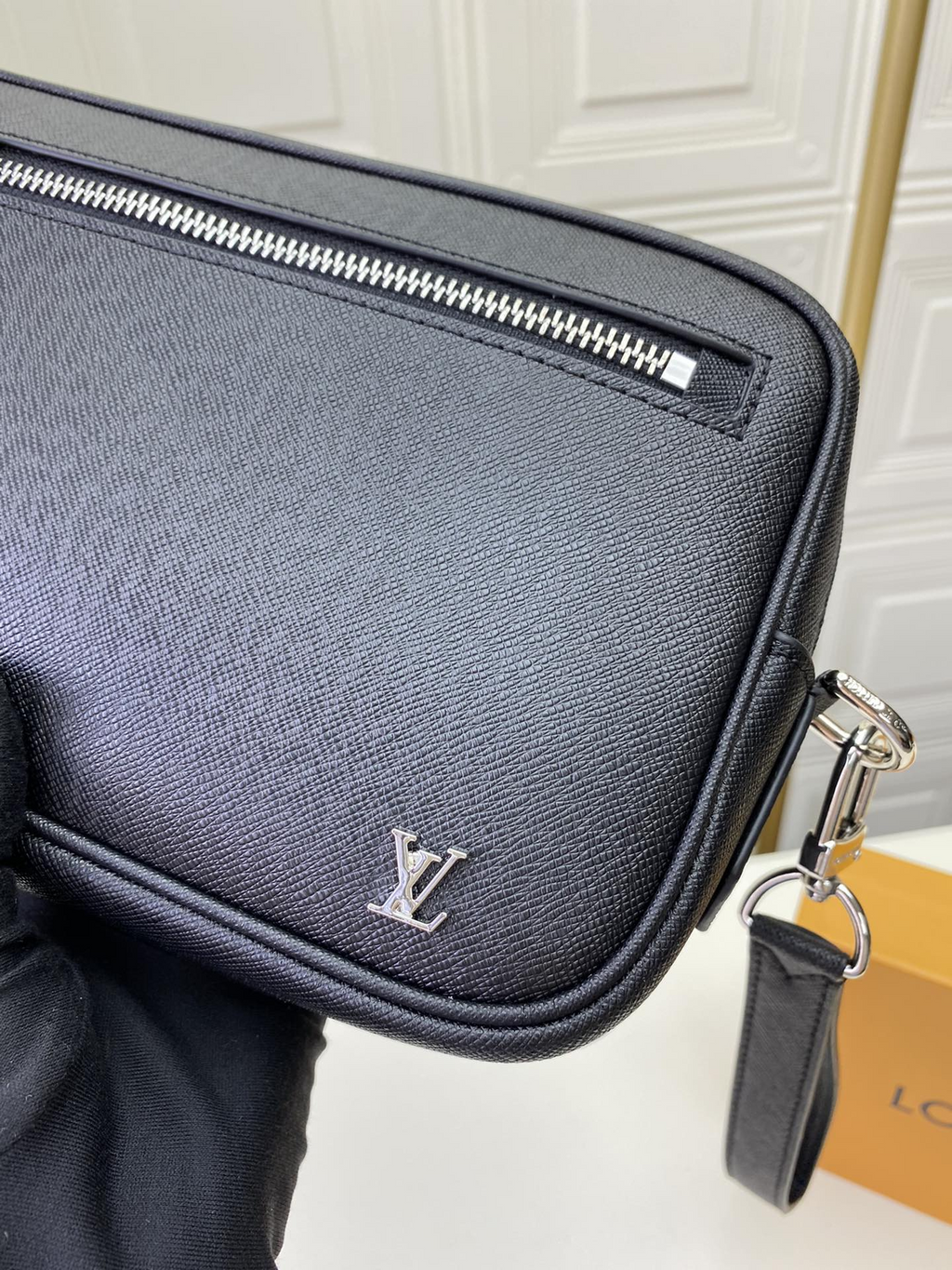 Elite Carryalls