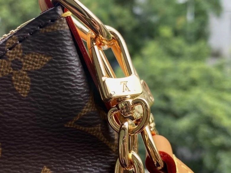 Louis Vuitton Boulogne Monogram Canvas Natural Beige For Women, WomenÃƒÂ¢Ã¢â€šÂ¬Ã¢â€žÂ¢s Handbags, Shoulder And Crossbody Bags 11.4in/29cm Louis Vuitton M45832