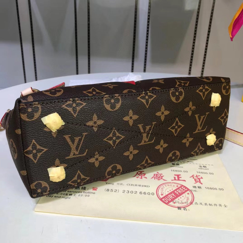 Louis Vuitton V Tote Monogram Canvas GLAMIrise Red For Women, WoBags, Shoulder And Crossbody Bags 10.6in/27cm Louis Vuitton M43966