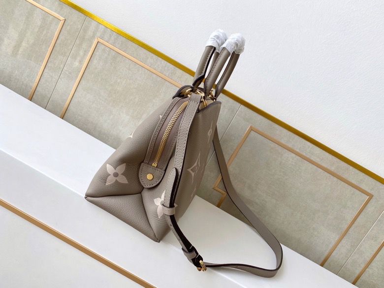 Louis Vuitton Petit Palais Monogram GlamIowers Tourterelle/Creme For Women,  Shoulder And Crossbody Bags 11.4in/29cm Louis Vuitton M58914