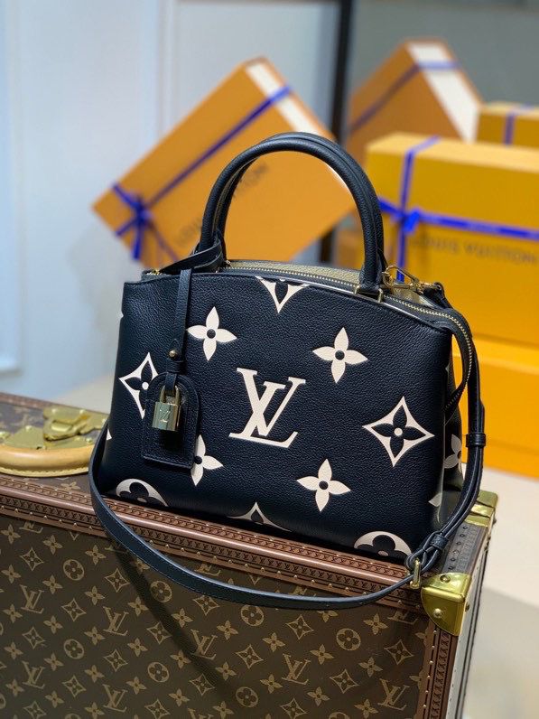 Louis Vuitton Petit Palais Monogram GlamIowers Beige For Women,  Shoulder And Crossbody Bags 11.4in/29cm Louis Vuitton M58913
