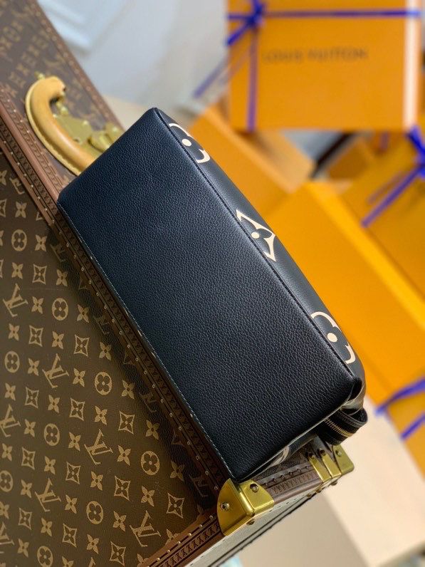 Louis Vuitton Petit Palais Monogram GlamIowers Beige For Women,  Shoulder And Crossbody Bags 11.4in/29cm Louis Vuitton M58913