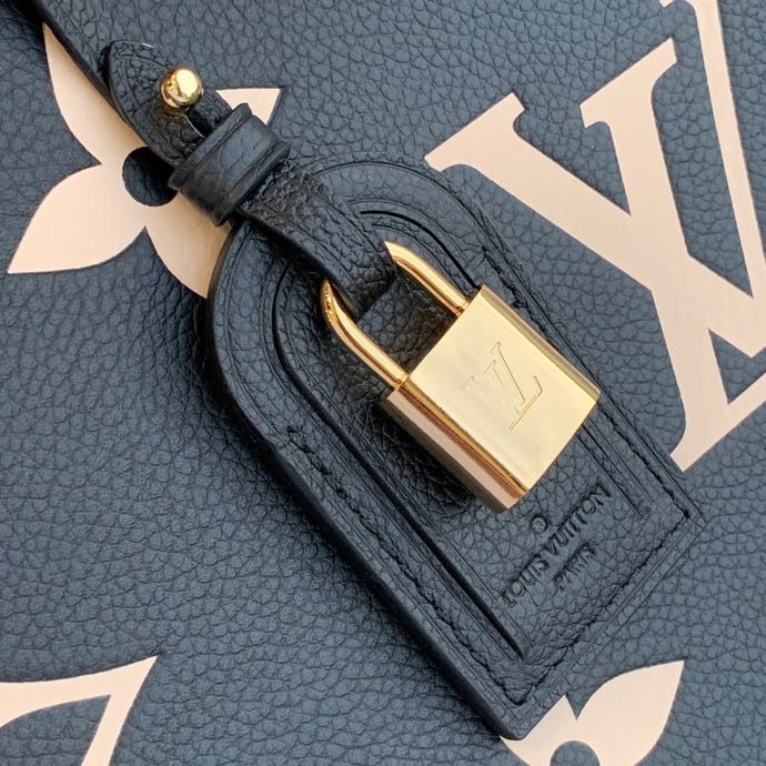 Louis Vuitton Petit Palais Monogram Flowers Beige For Women,  Shoulder And Crossbody Bags 11.4in/29cm Louis Vuitton M58913