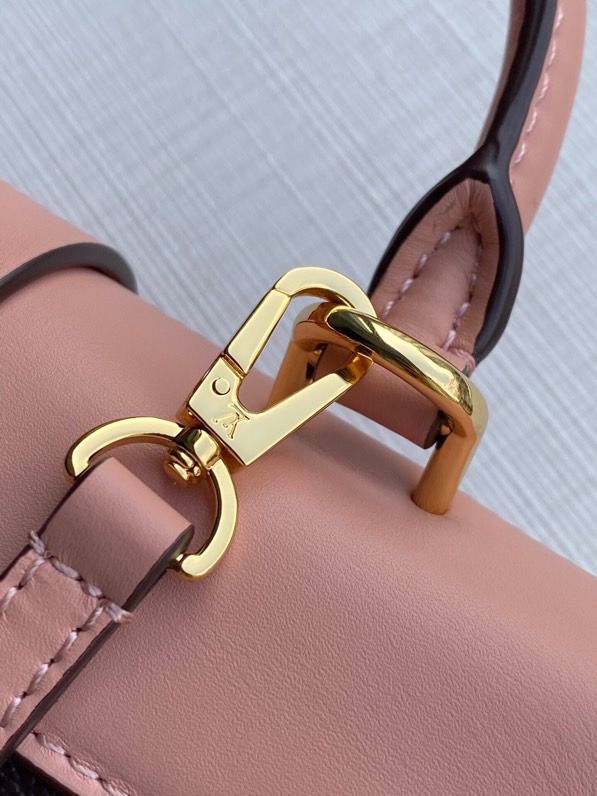 Louis Vuitton Locky Monogram Canvas Rose Poudre Pink For Women, WomenÃƒÂ¢Ã¢â€šÂ¬Ã¢â€žÂ¢s Handbags, Shoulder And Crossbody Bags 7.9in/20cm Louis Vuitton M44080