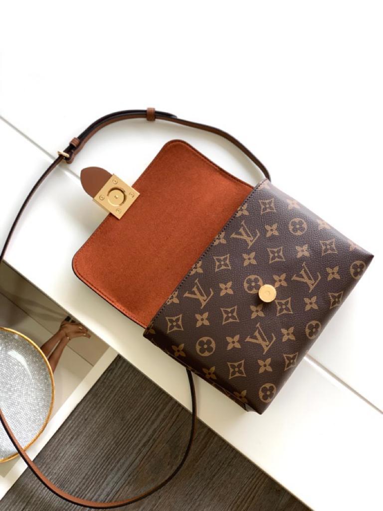 Louis Vuitton Locky Monogram Canvas Caramel Brown For Women, WomenÃƒÂ¢Ã¢â€šÂ¬Ã¢â€žÂ¢s Handbags, Shoulder And Crossbody Bags 7.9in/20cm Louis Vuitton M44654