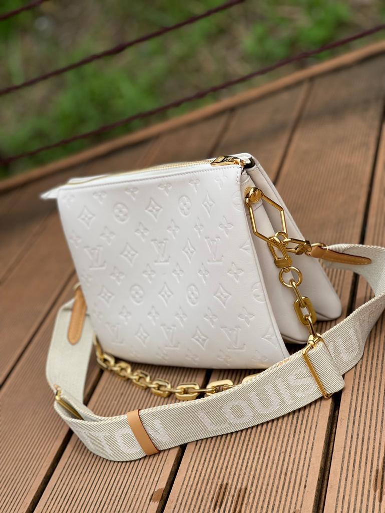 Louis Vuitton Coussin PM Monogram Embossed Puffy White For Women,  Shoulder And Crossbody Bags 10.2in/26cm Louis Vuitton M57793