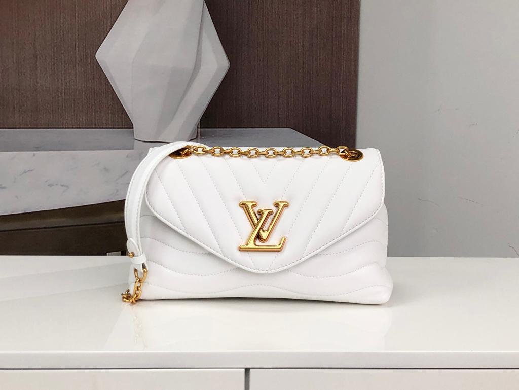 Louis Vuitton New Wave Chain Bag White For Women,  Shoulder And Crossbody Bags 9.4in/24cm Louis Vuitton M58549