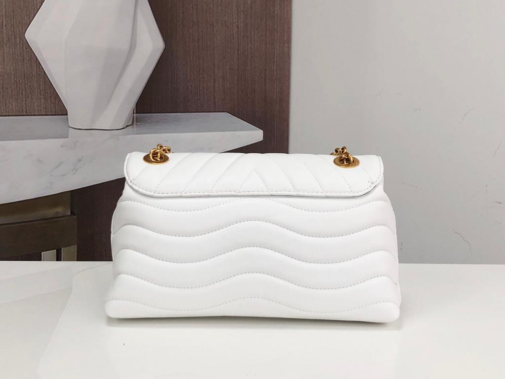 Louis Vuitton New Wave Chain Bag White For Women,  Shoulder And Crossbody Bags 9.4in/24cm Louis Vuitton M58549