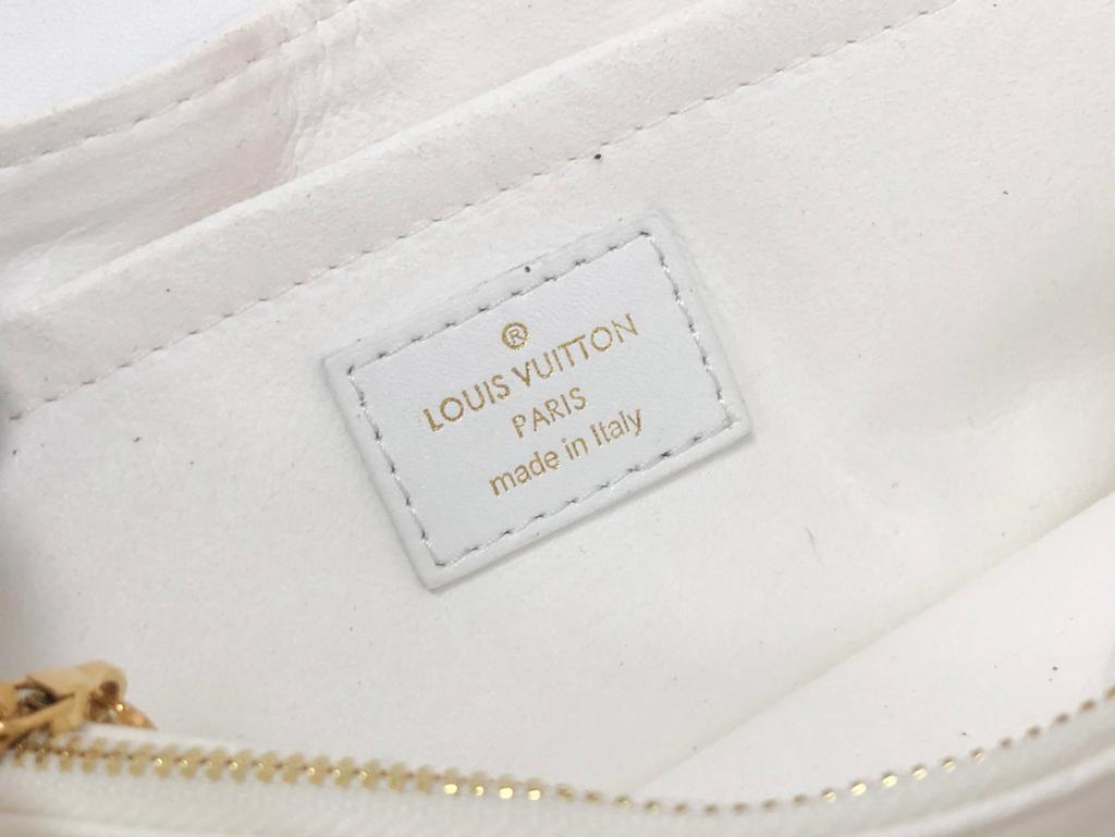 Louis Vuitton New Wave Chain Bag White For Women,  Shoulder And Crossbody Bags 9.4in/24cm Louis Vuitton M58549