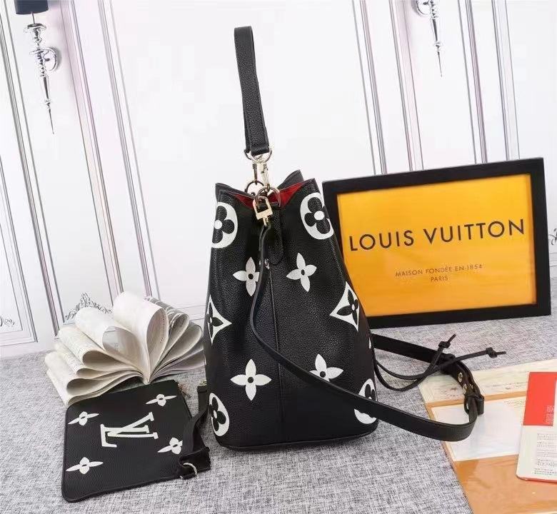 Louis Vuitton NeoNoe MM Bucket Bag Monogram Flowers Black/White For Women,  Shoulder And Crossbody Bags 10.2in/26cm Louis Vuitton M45497
