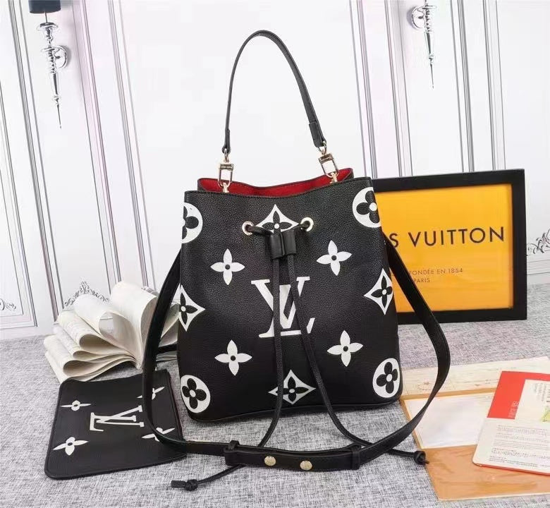 Louis Vuitton NeoNoe MM Bucket Bag Monogram GlamIowers Black/White For Women,  Shoulder And Crossbody Bags 10.2in/26cm Louis Vuitton M45497