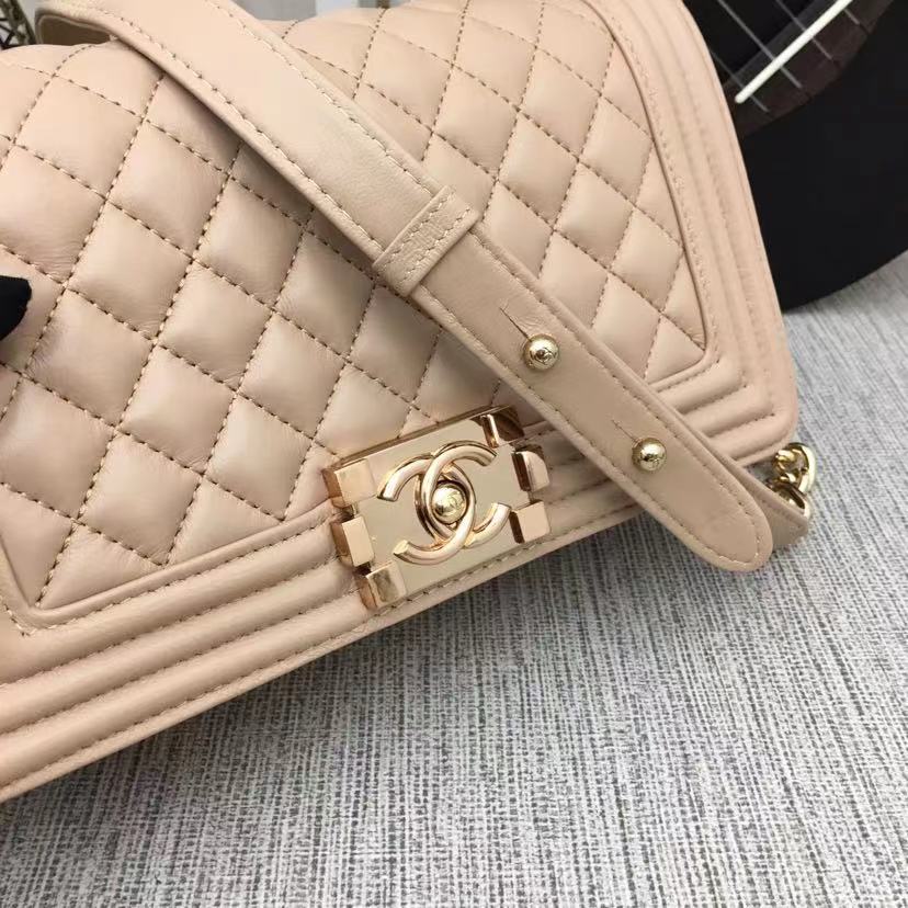ChanelMeGLAMIum Classic Handbag Yellowish Brown For Women HandBag, Shoulder And Crossbody Bags 9.8in/25cm A67086