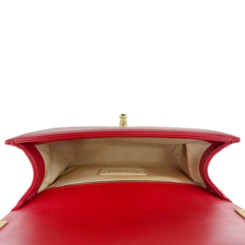 Chanel Boy Flap Small Chevron Leather Shoulder Bag Red