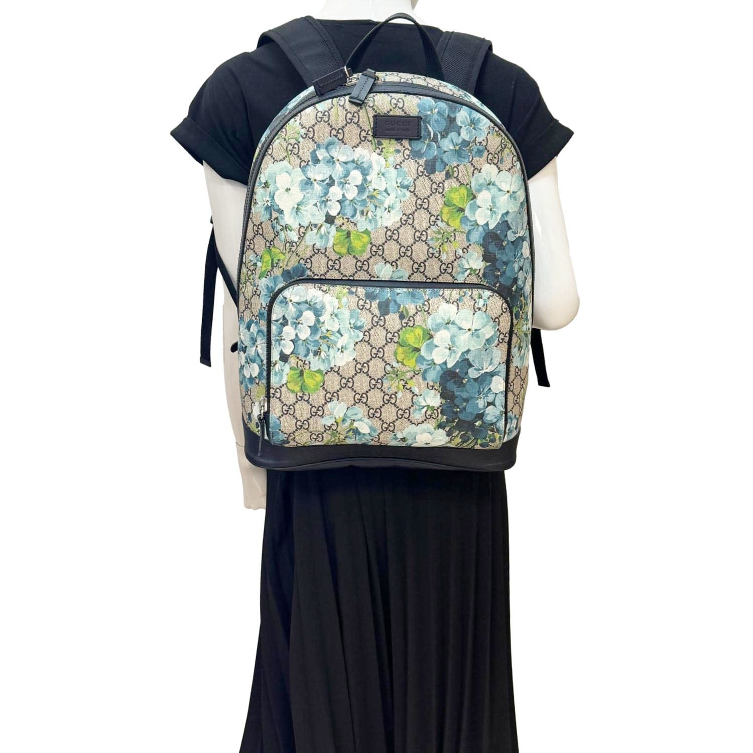 GUCCI Blooms Medium Gucci Supreme Monogram Backpack Beige 406370