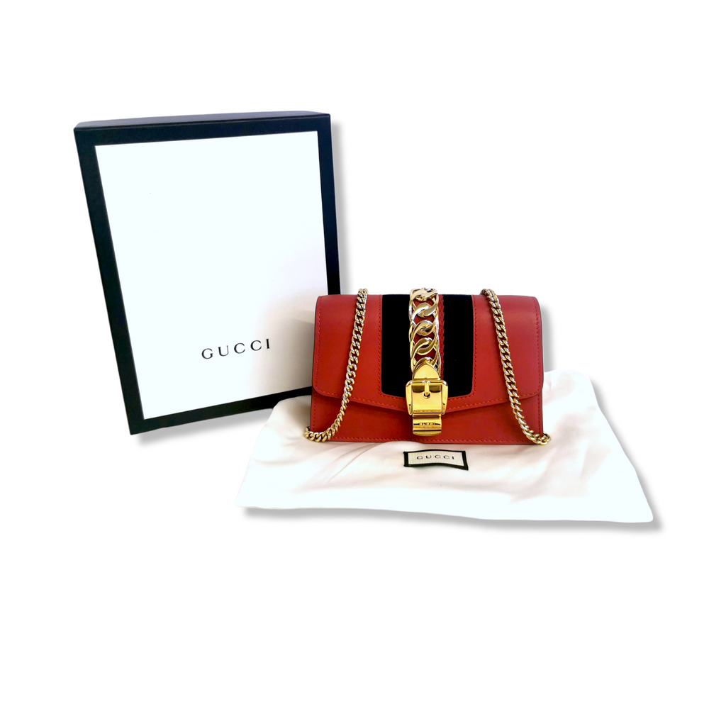 Gucci SyLouis Vuittonie Crossbody Bag Super Mini Red Leather Gold
