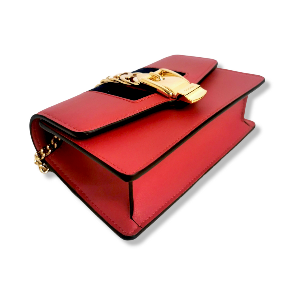 Gucci SyLouis Vuittonie Crossbody Bag Super Mini Red Leather Gold