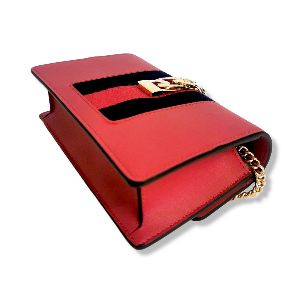 Gucci SyLouis Vuittonie Crossbody Bag Super Mini Red Leather Gold