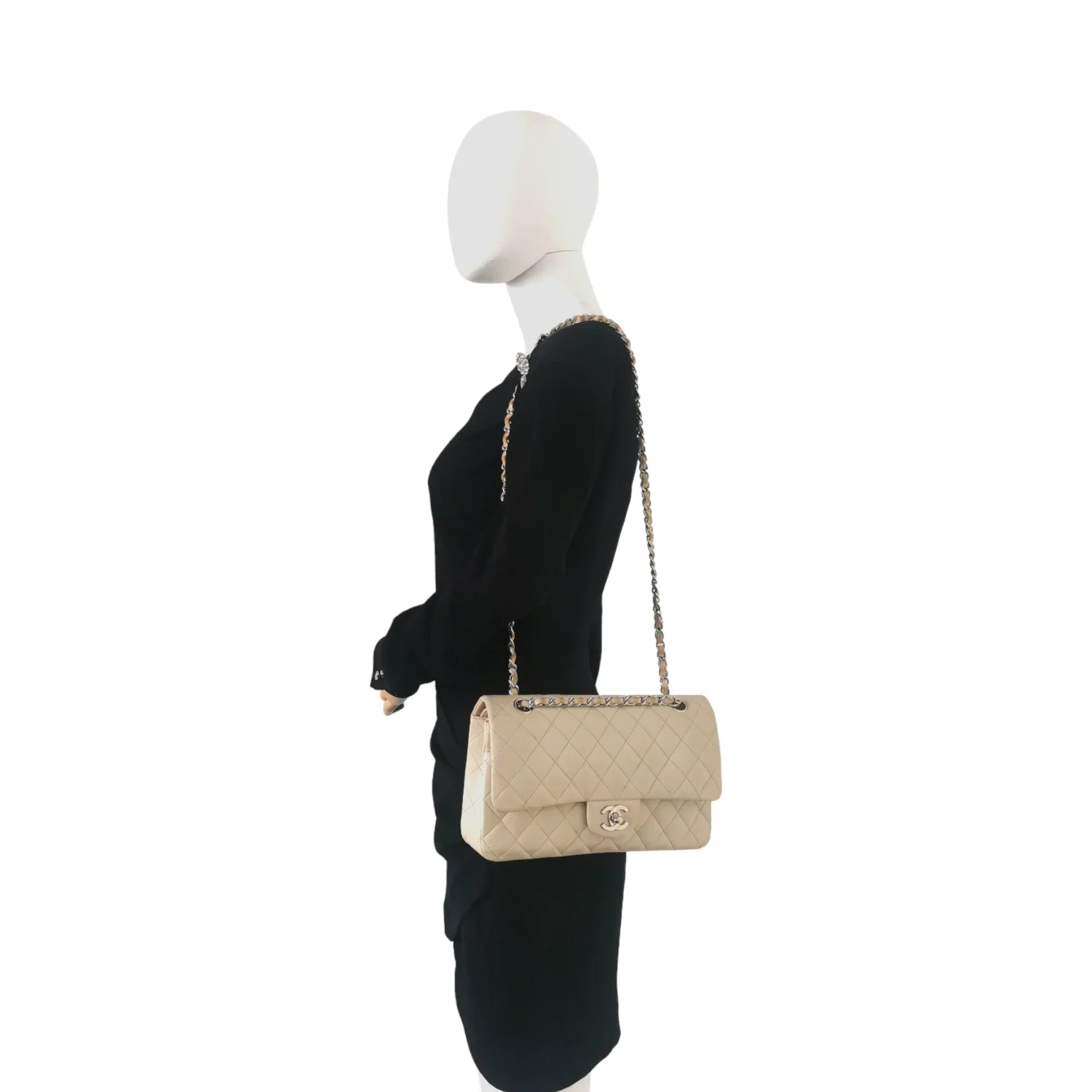 Chanel Classic Double Flap Medium Ivory Lambskin SiLouis Vuittoner
