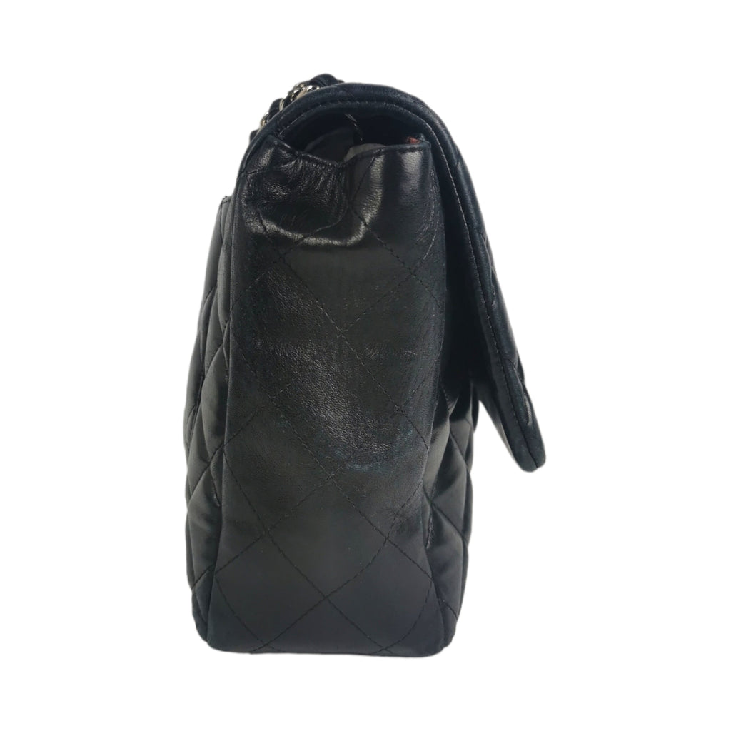 Chanel Classic Single Flap Jumbo Black Lambskin SiLouis Vuittoner