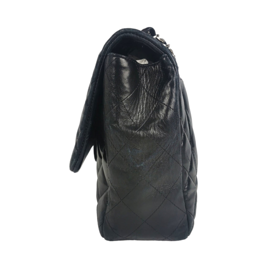 Chanel Classic Single Flap Jumbo Black Lambskin SiLouis Vuittoner
