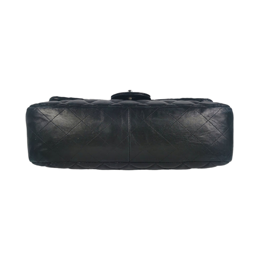 Chanel Classic Single Flap Jumbo Black Lambskin SiLouis Vuittoner